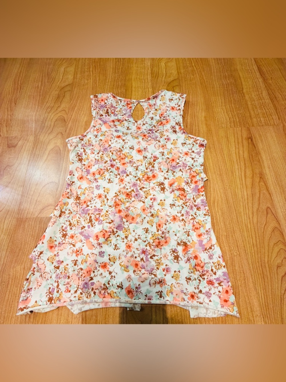 Maurices Women’s Sleeveless Tank Floral Pattern Blouse Size Medium - Picture 8 of 9